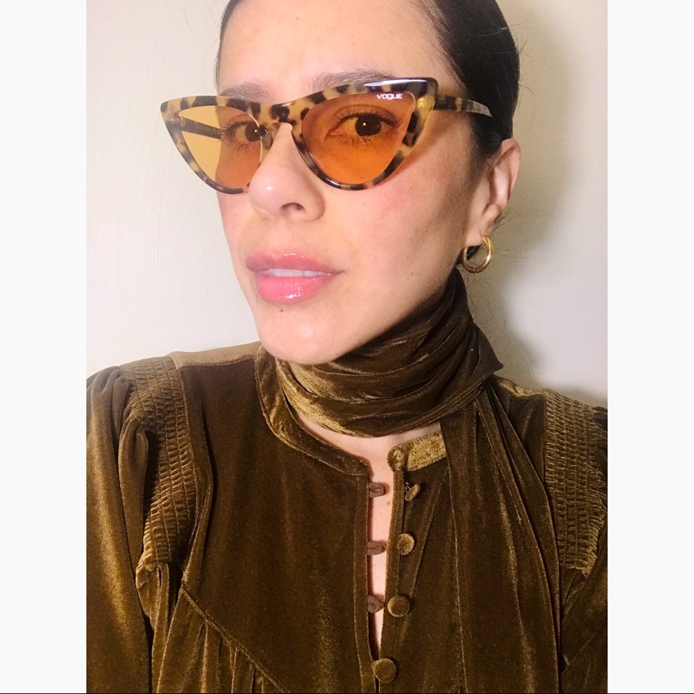VOGUE - Sunglasses 😎 - Picture 8 of 9